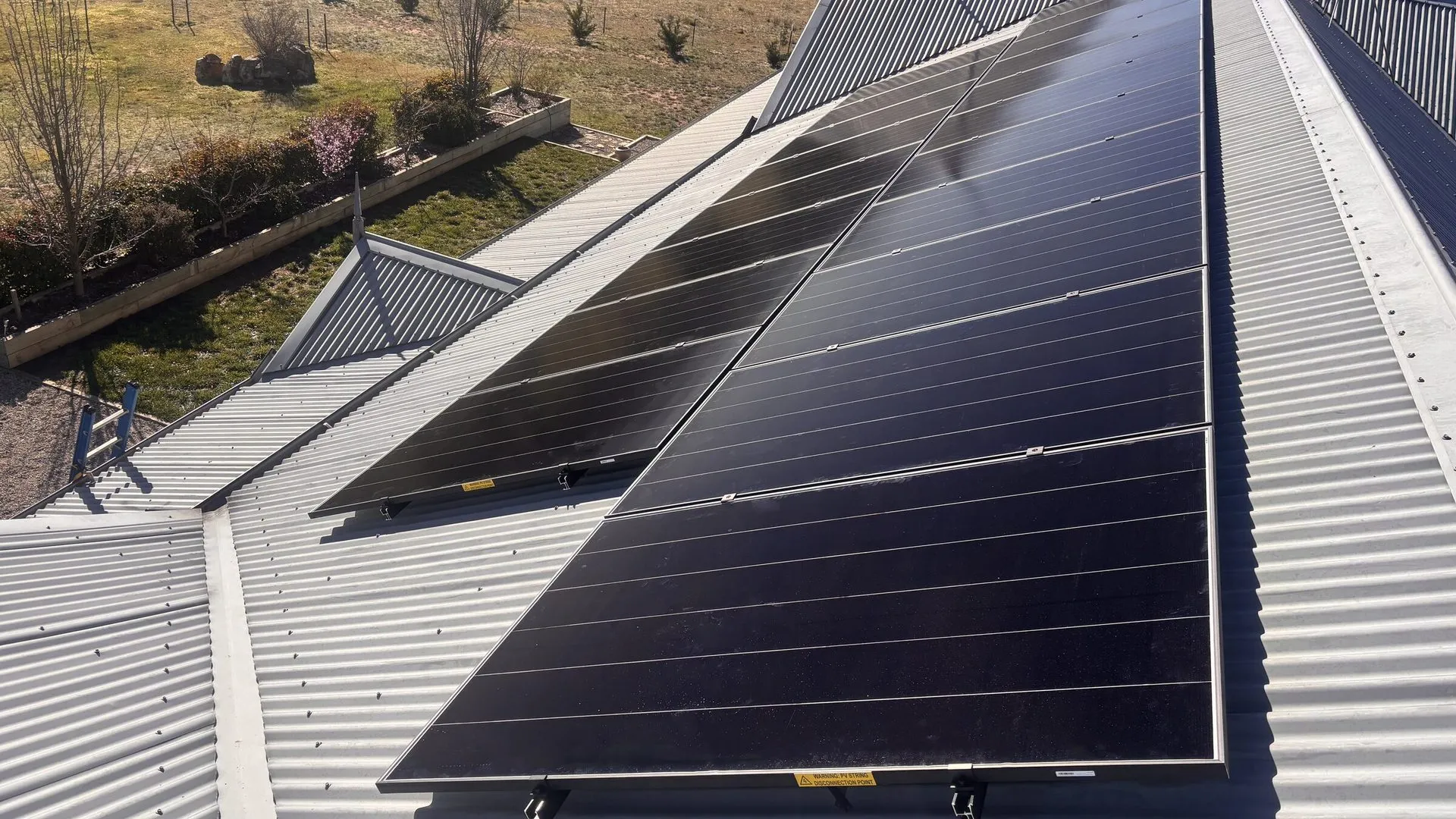Grid-connected battery system