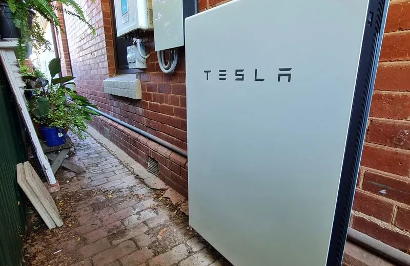 Grid Connected Battery System Replacement