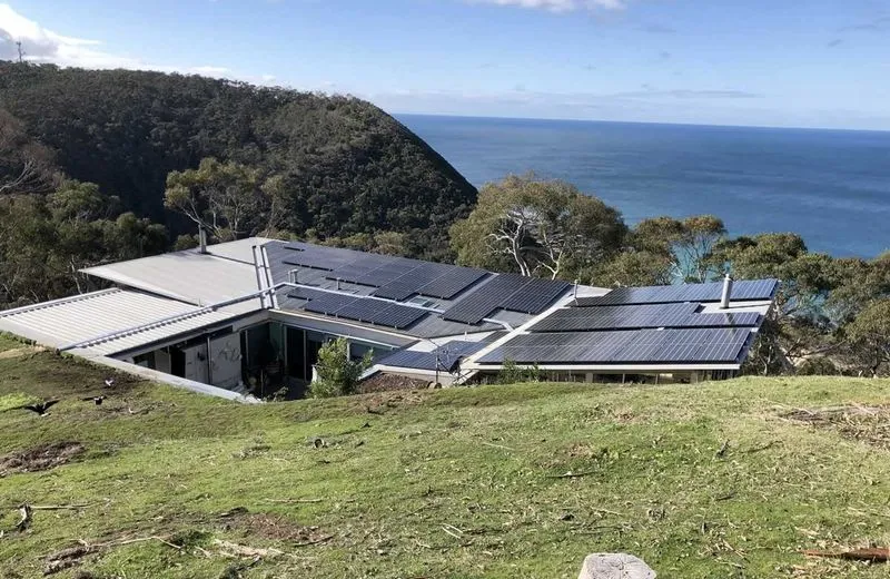 Off-Grid solar system - Great Ocean Rd - VIC