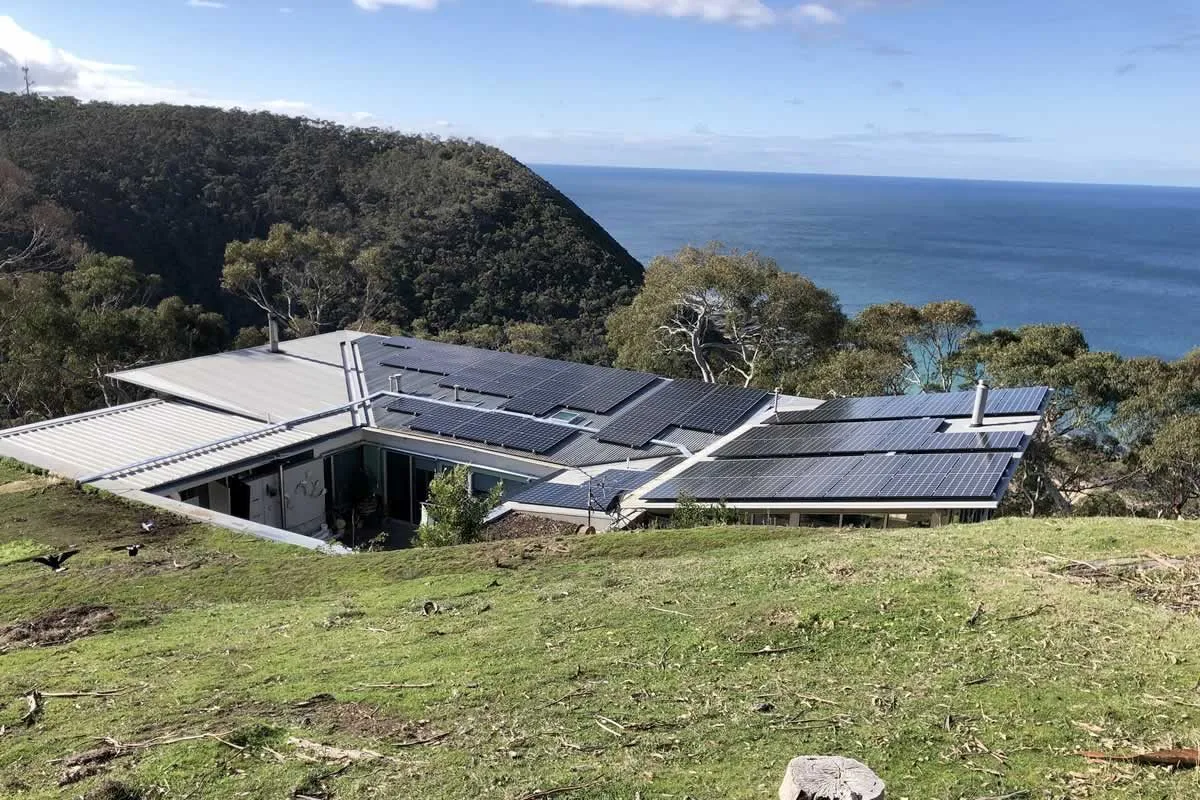 Off-Grid solar system - Great Ocean Rd - VIC