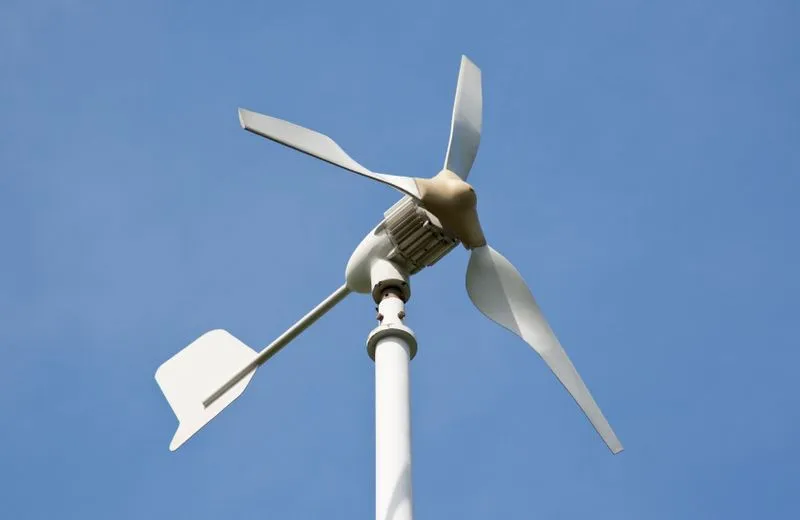 Wind turbine for living off-grid