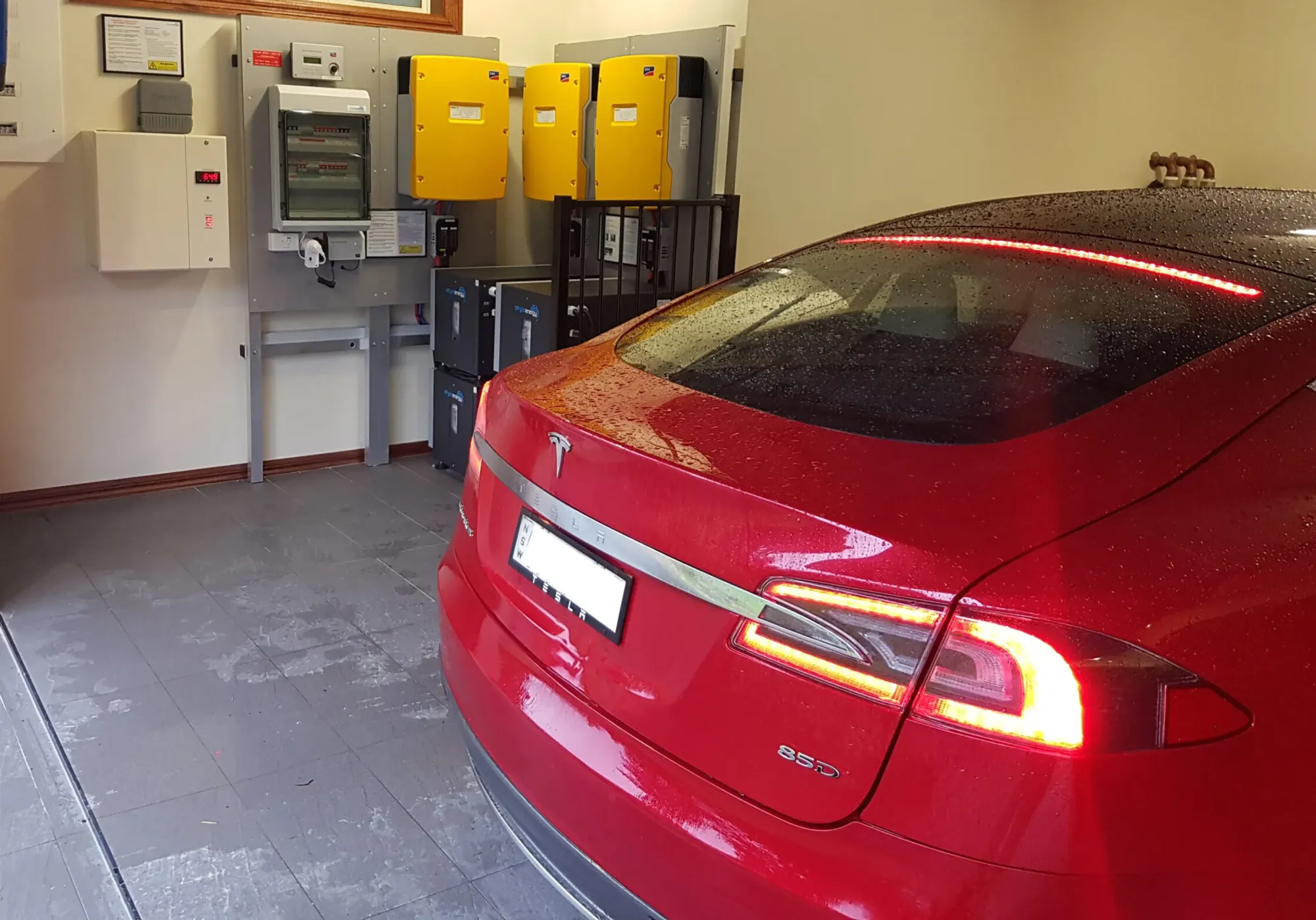 Can You Connect an EV to an Off-Grid System?