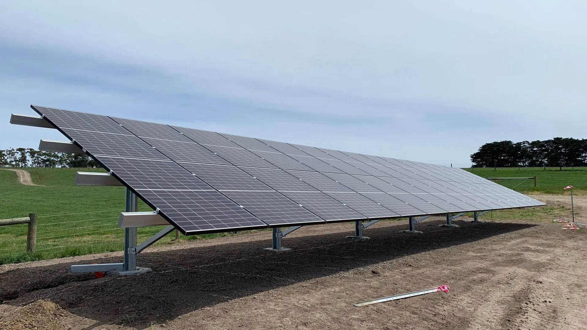 Off-Grid Lithium Batteries and Ground Mounted Solar