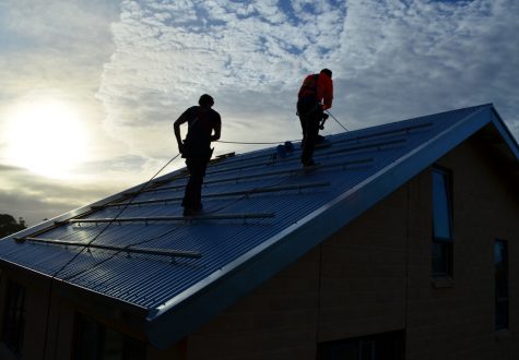 solar-installers-on-roof-1.jpg